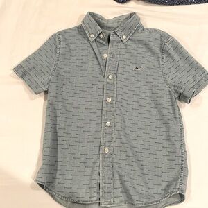 Boys short sleeve vineyard Vines shirt